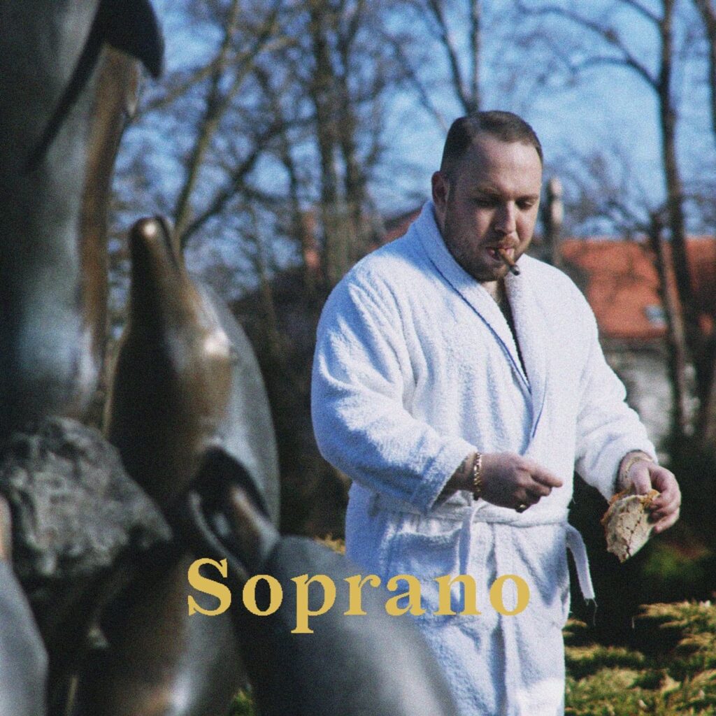Avi Louis Villain Soprano