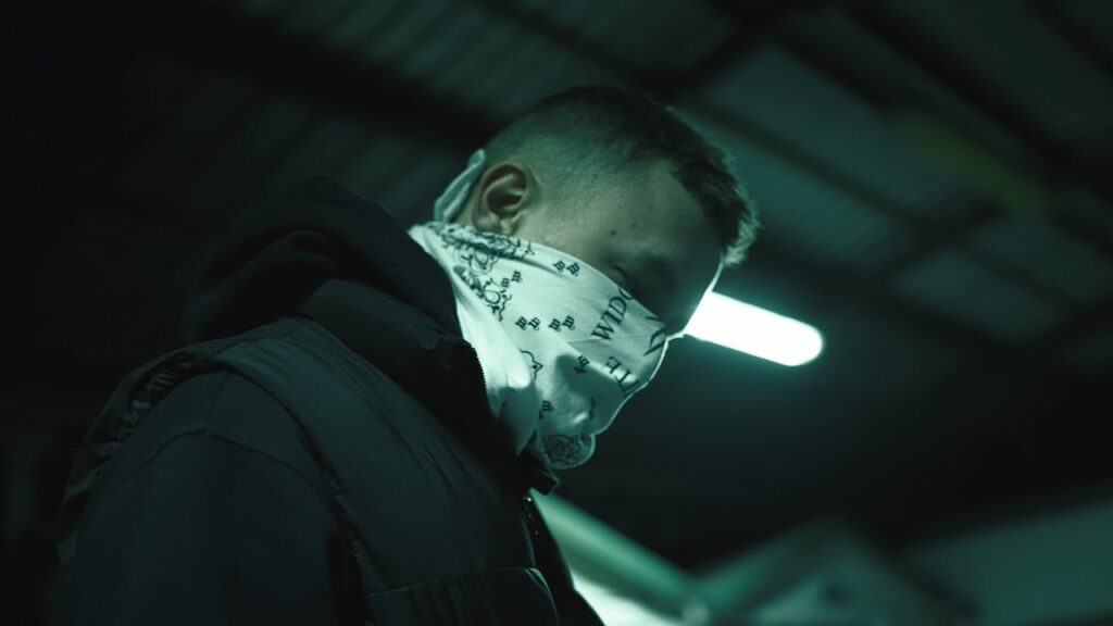 VKIE NIE UMRĘ STARY I SPŁUKANY