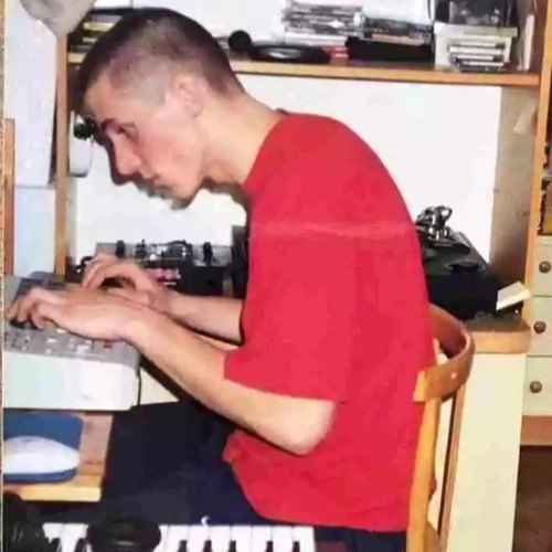 Kto to jest Waco? Producent